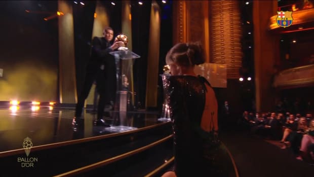 Alexia Putellas wins 2021 Ballon d'Or
